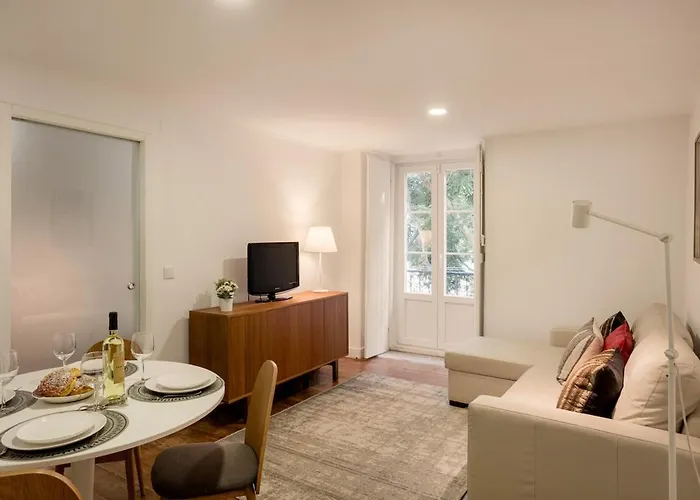 Casa Vigario | Alfama & Tradition דירה